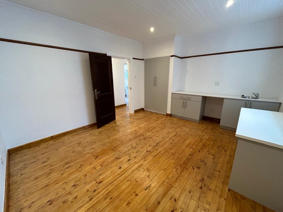 To Let Commercial Property for Rent in Rondevlei Western Cape